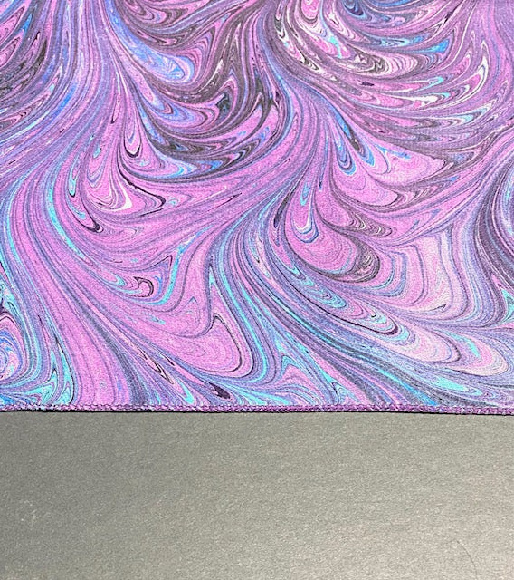 Marbled edge of silk scarf