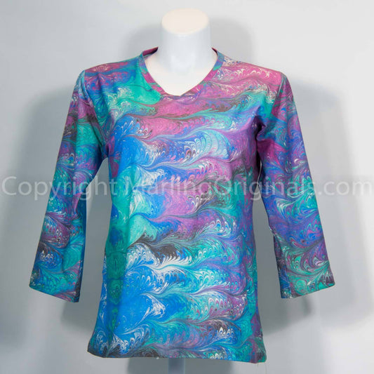 marbled knit cotton t in pink, blue, green, white.  V neck womens t.