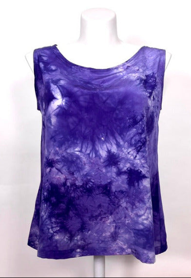 Periwinkle hand dyed silk tank top on a mannequin against a white background