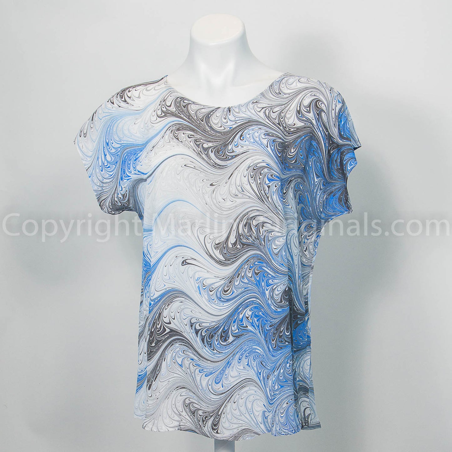 short sleeve crepe silk top hand painted in blue, black and white