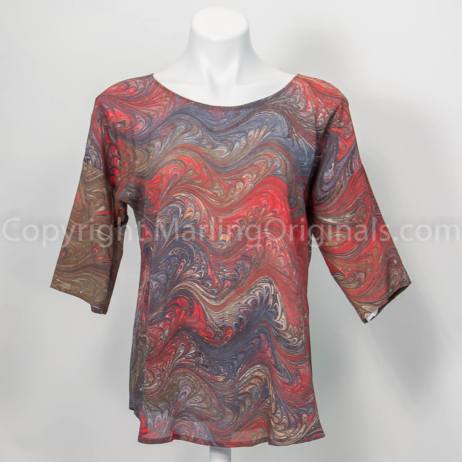 marbled silk top with round neck in deep brown, charcoal and red tones.  Half sleeve.